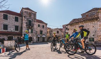 kastela-highlights-e-bike-day-tour-ts8